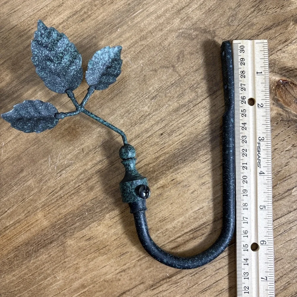 Vintage Leaf Curtain Tie Back